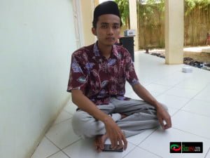 BEM KHOZIN BICARA : PEMERINTAH HARUS MENJADI TELADAN MASYARAKAT UNTUK PEDULI LINGKUNGAN DAN EKOSISTEM