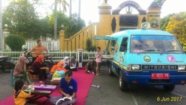 BULAN RAMADHAN, DINAS PERPUSTAKAAN DAN KEARSIPAN BLORA GELAR NGABUBURIT PINTAR