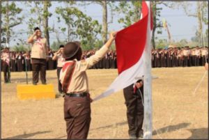 KETUA KWARCAB BLORA APRESIASI JUARA SEKOLAH ADIWIYATA JATENG