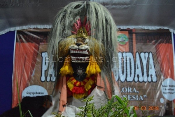 Panggung barongan Impara