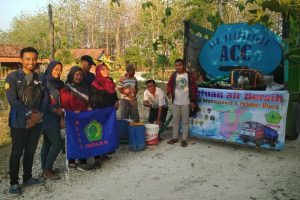 PERINGATI HARI PAHLAWAN, IMPARA GELAR BAKSOS DI KAMPUNG SAMIN