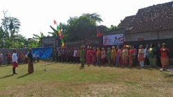 Pluralitas budaya terpancar jelas pada warga Kelurahan Kauman, Kecamatan Blora kala menggelar Upacara HUT kemerdekaan RI ke-77. Pasalnya, para warga yang mengikuti upacara terlihat memakai berbagai baju adat nusantara. Baik dari Jawa, Sunda, betawi ataupun yang lainnya.