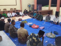 SEMARAK MALAM TIRAKATAN DI PLUMBON, TUMPENG DAN DOA SYUKURI KEMERDEKAAN