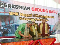 AKHIR PENANTIAN 16 TAHUN, SMKN 1 KARANGJAMBU KINI PUNYA GEDUNG SENDIRI